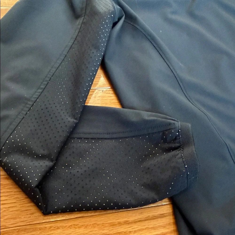 Under Armour Midnight Black Full-Zip Jacket - Picture 4 of 7
